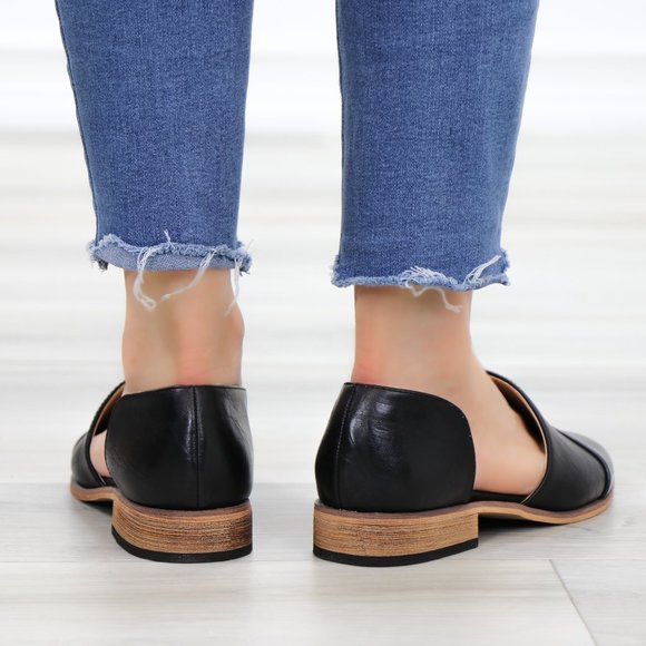 Black Opened Side Pointy Slip On Flat Loafer - Picture 9 of 13